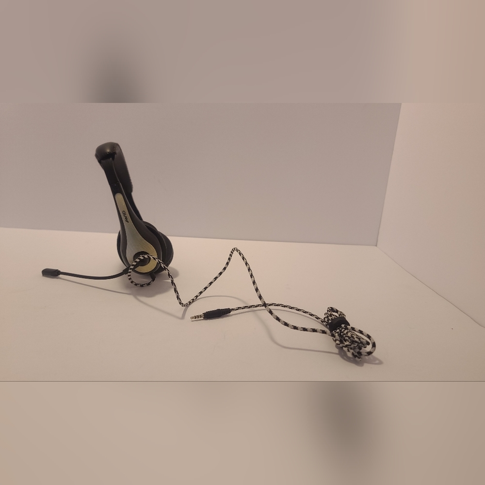 AVID AE-36 - headsetMfg.Part: 1EDU-AE36WH-ITE | CDW Part: 4547319